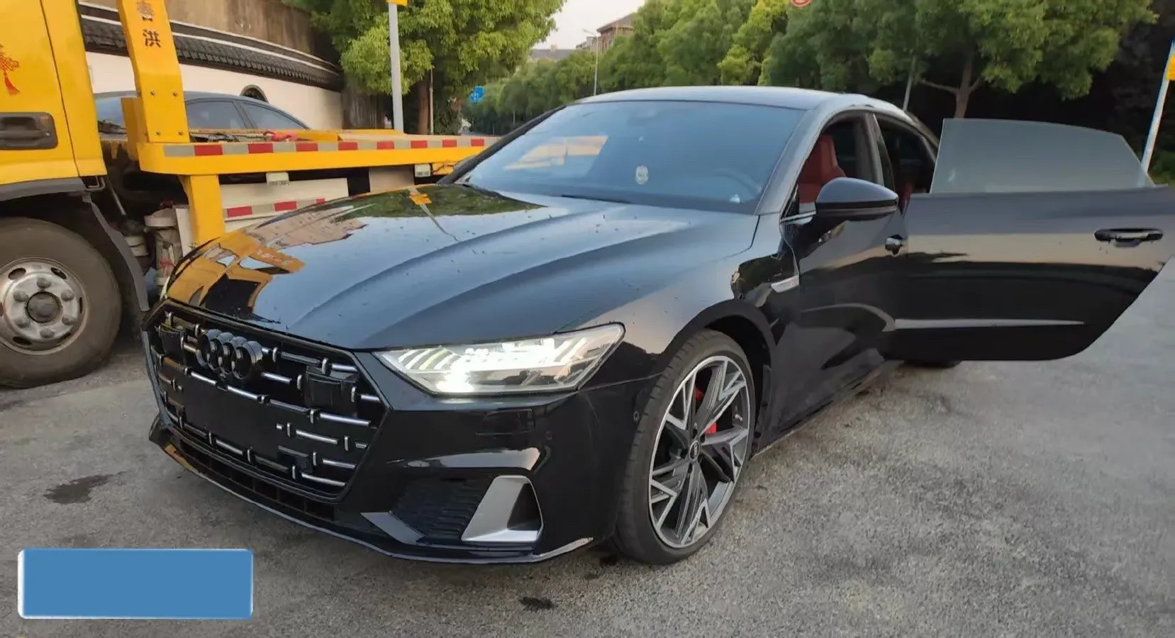 2024 Audi A7L 2.0T 245HP L4 7DCT,autocango,china used car exporter,china ev exporter,chinese used car exporter,chinese used ev exporter