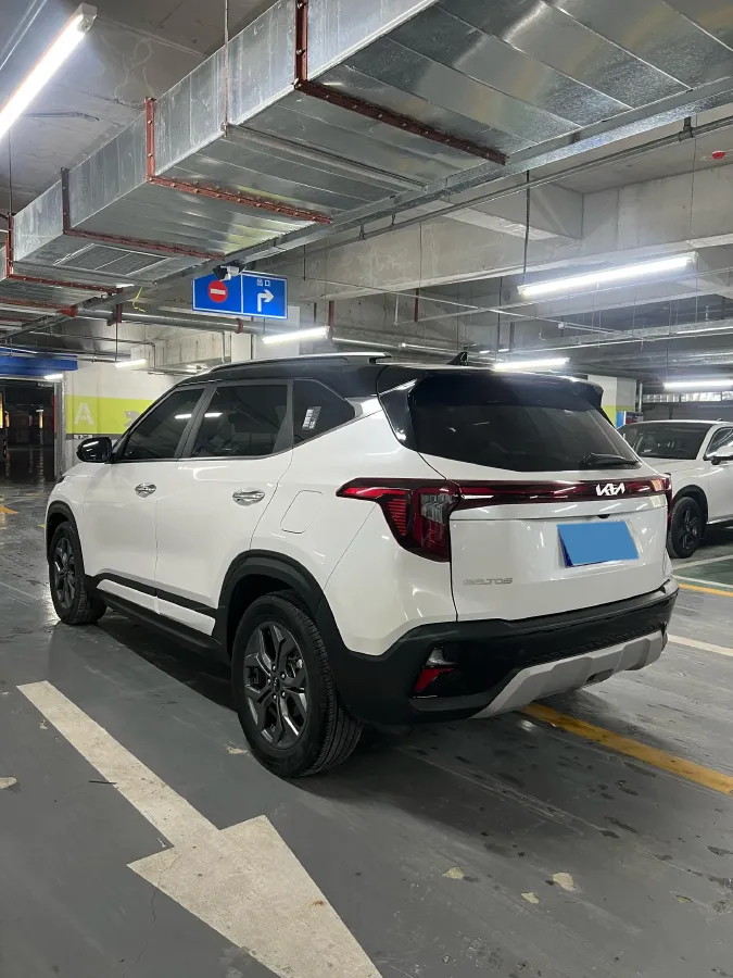 2023 Kia Seltos 1.5L 115HP L4 CVT,autocango,china used car exporter,china ev exporter,chinese used car exporter,chinese used ev exporter