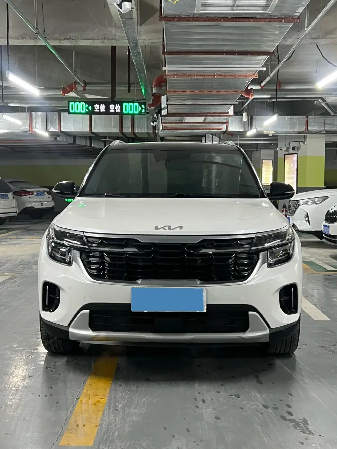 2023 Kia Seltos 1.5L 115HP L4 CVT,autocango,china used car exporter,china ev exporter,chinese used car exporter,chinese used ev exporter