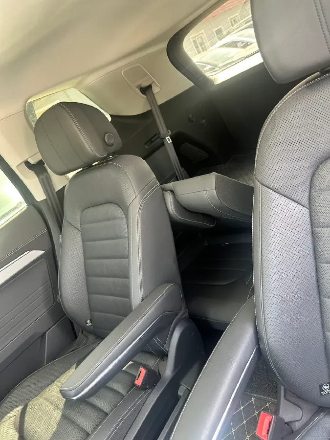 2021 Volkswagen Talagon 2.0T 220HP L4 7DCT,autocango,china used car exporter,china ev exporter,chinese used car exporter,chinese used ev exporter