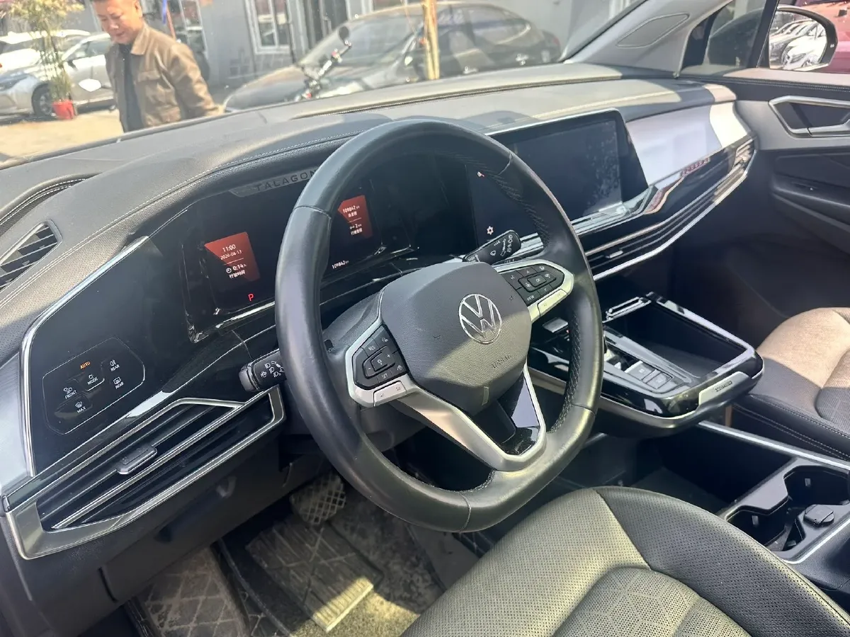 2021 Volkswagen Talagon 2.0T 220HP L4 7DCT,autocango,china used car exporter,china ev exporter,chinese used car exporter,chinese used ev exporter