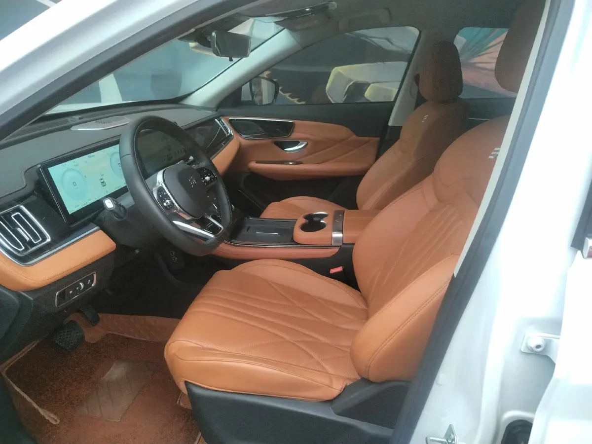 2024 Venucia VX6 BEV 62KWH,autocango,china used car exporter,china ev exporter,chinese used car exporter,chinese used ev exporter