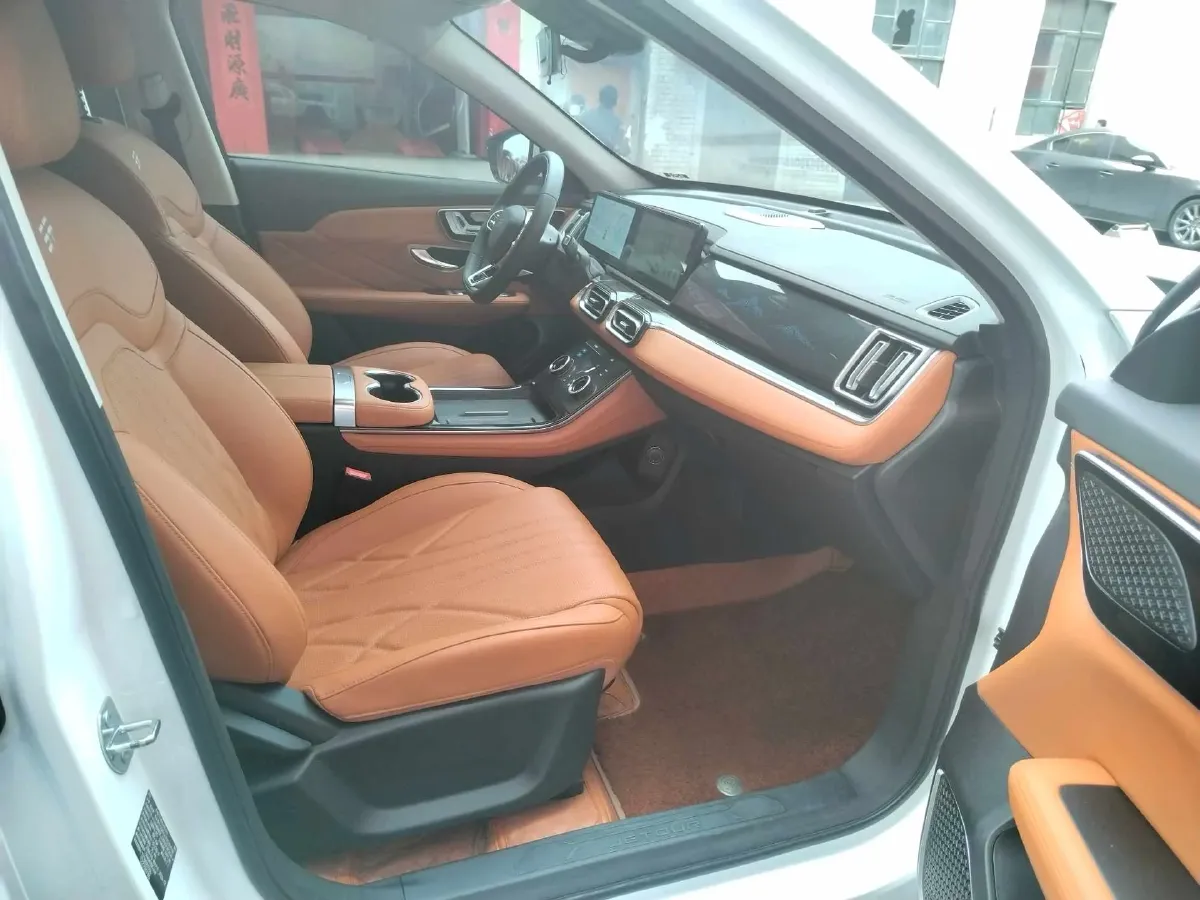 2024 Venucia VX6 BEV 62KWH,autocango,china used car exporter,china ev exporter,chinese used car exporter,chinese used ev exporter