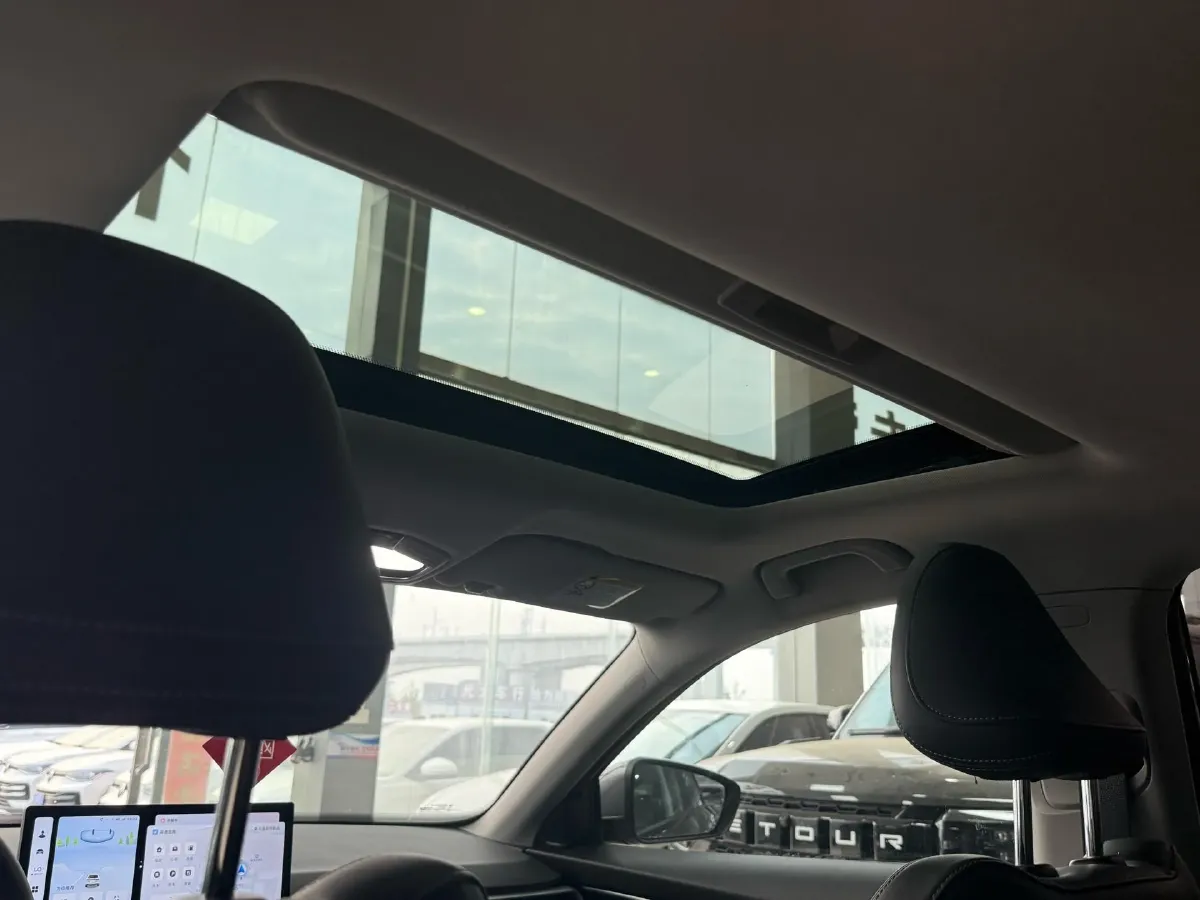 2023 Geely Emgrand 1.5L 127HP L4 5MT,autocango,china used car exporter,china ev exporter,chinese used car exporter,chinese used ev exporter