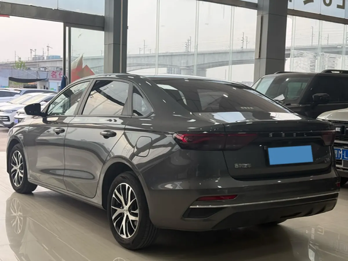 2023 Geely Emgrand 1.5L 127HP L4 5MT,autocango,china used car exporter,china ev exporter,chinese used car exporter,chinese used ev exporter