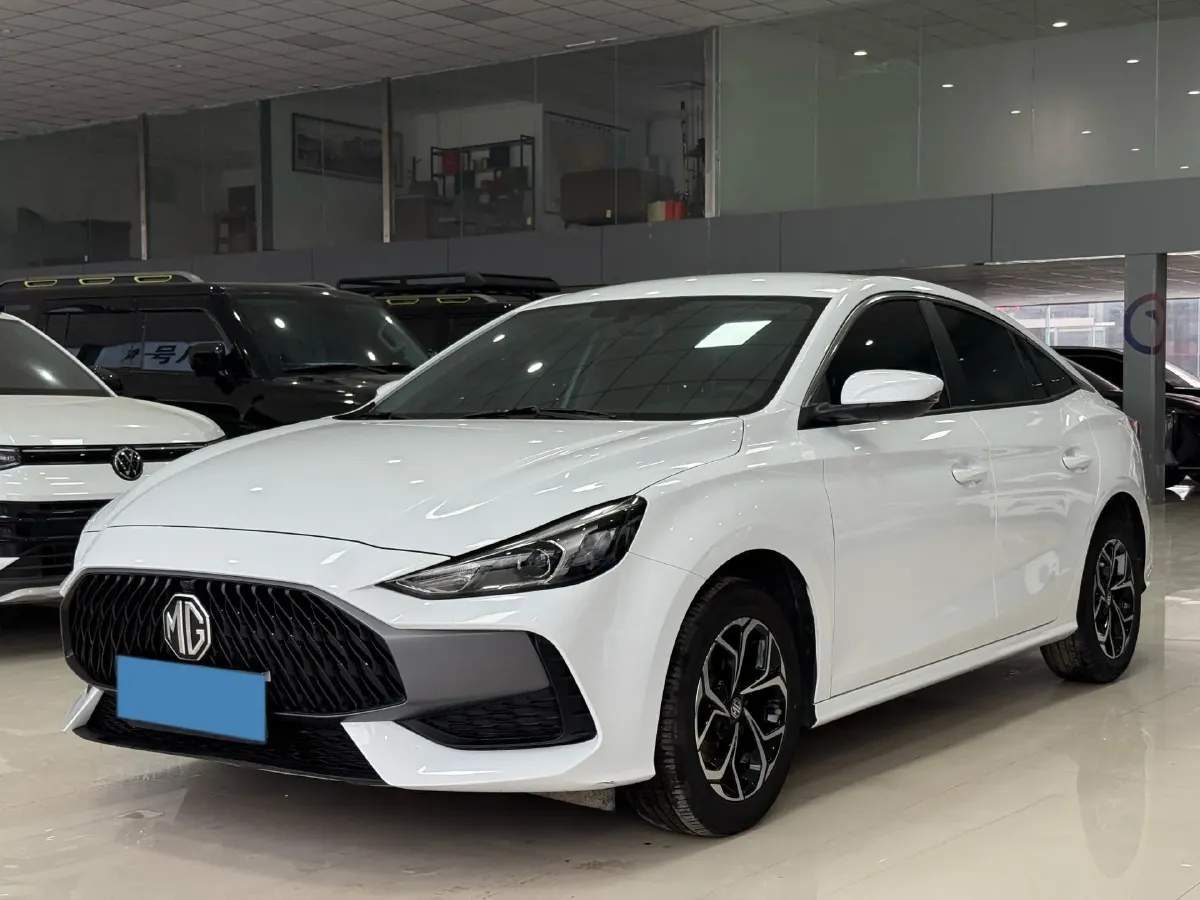2023 MG 5 1.5L 129HP L4 5MT,autocango,china used car exporter,china ev exporter,chinese used car exporter,chinese used ev exporter