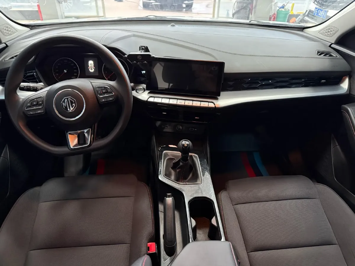 2023 MG 5 1.5L 129HP L4 5MT,autocango,china used car exporter,china ev exporter,chinese used car exporter,chinese used ev exporter