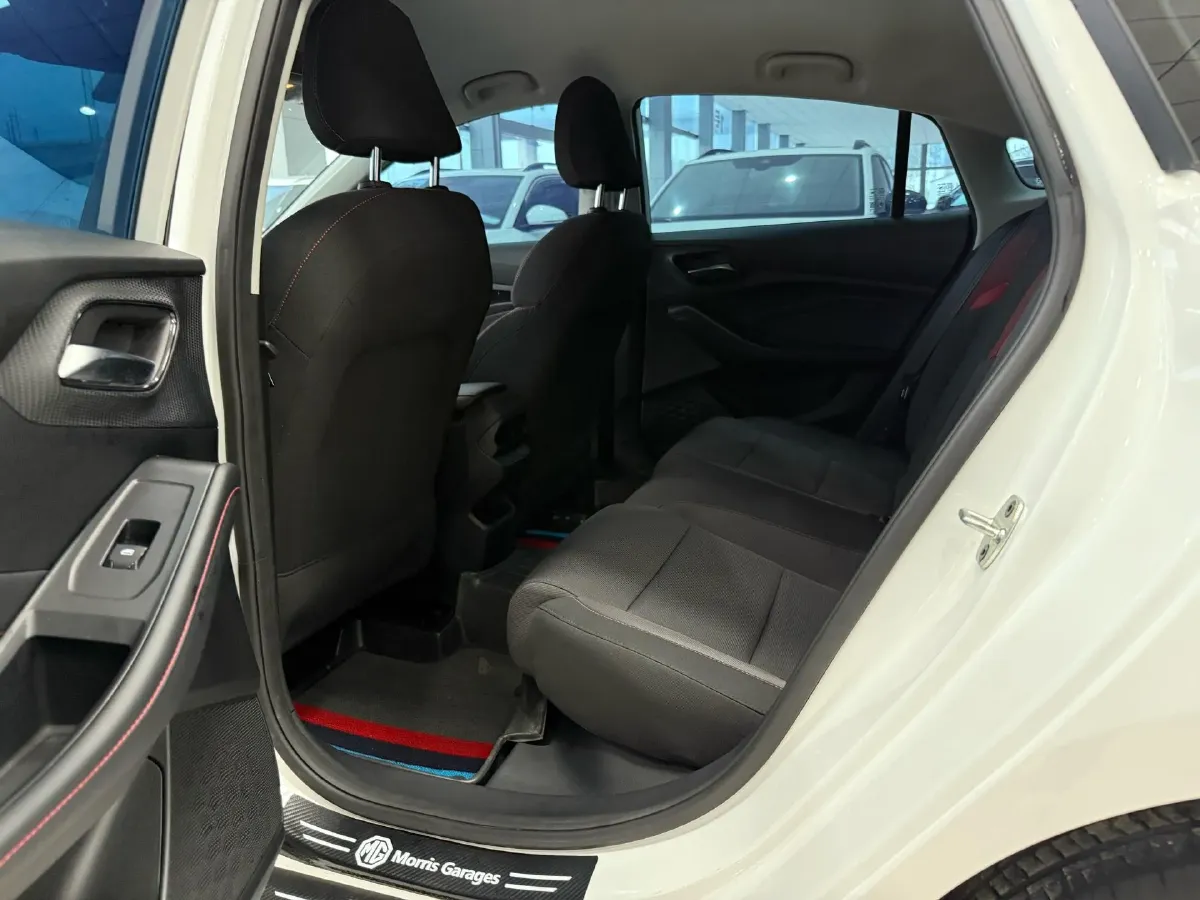 2023 MG 5 1.5L 129HP L4 5MT,autocango,china used car exporter,china ev exporter,chinese used car exporter,chinese used ev exporter