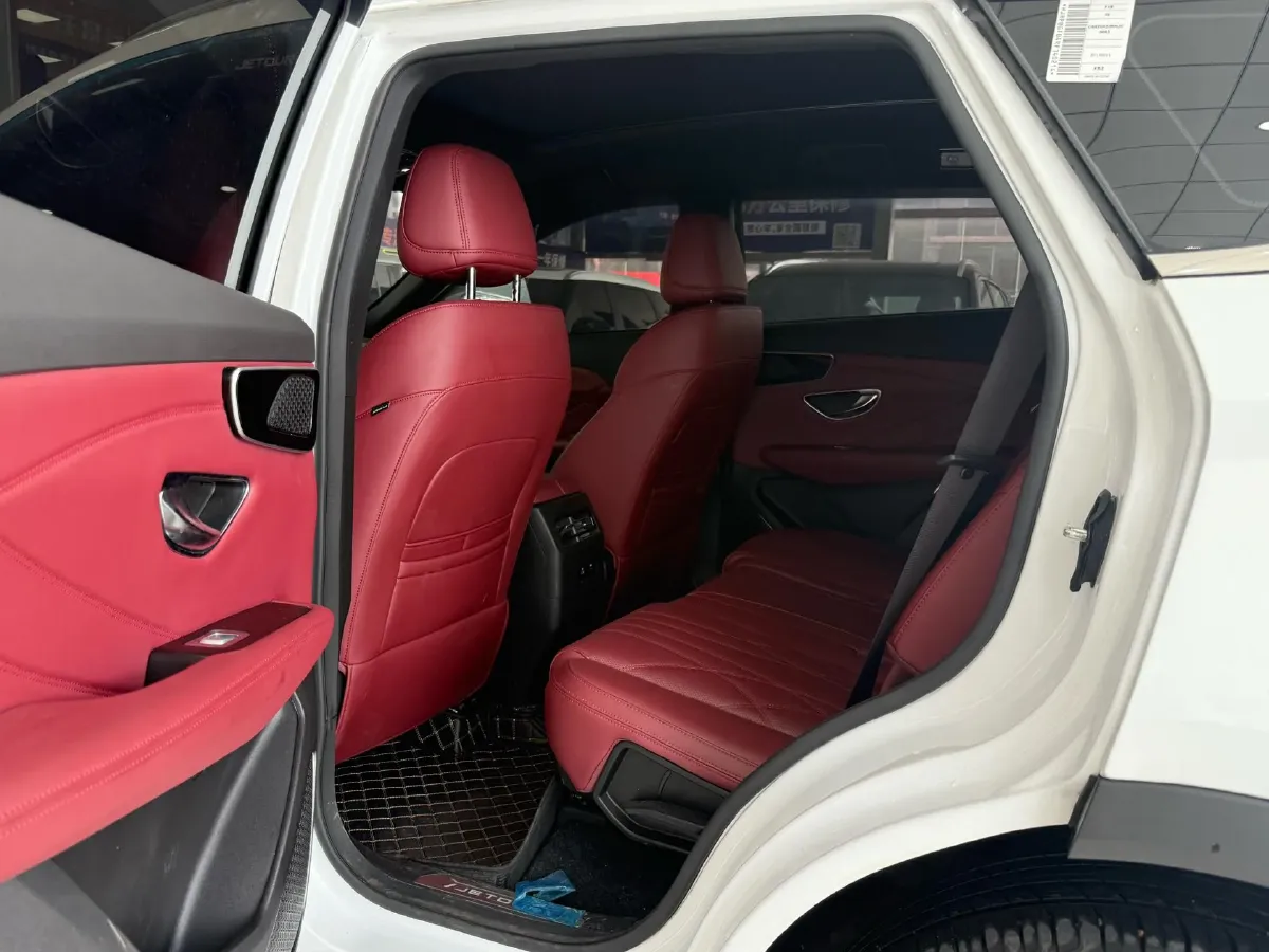 2025 Jetour X70 Plus 1.5T 156HP L4 6DCT,autocango,china used car exporter,china ev exporter,chinese used car exporter,chinese used ev exporter