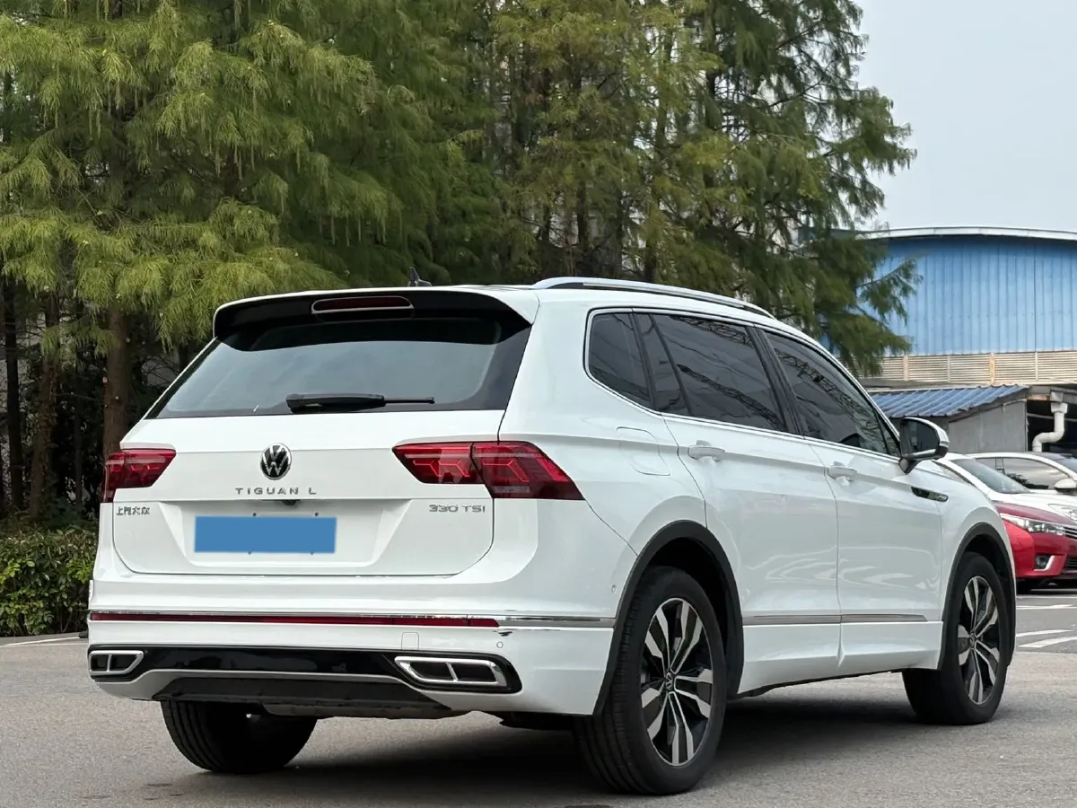 2024 Volkswagen Tiguan L 2.0T 186HP L4 7DCT,autocango,china used car exporter,china ev exporter,chinese used car exporter,chinese used ev exporter