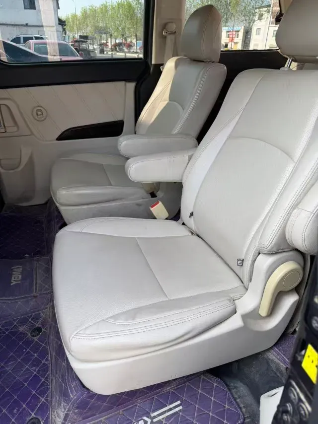 2018 Yema SiPaiKa 1.5L 112HP L4 5MT,autocango,china used car exporter,china ev exporter,chinese used car exporter,chinese used ev exporter