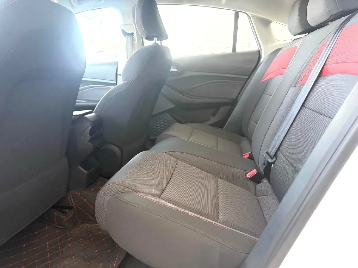 2023 MG 5 1.5L 129HP L4 5MT,autocango,china used car exporter,china ev exporter,chinese used car exporter,chinese used ev exporter