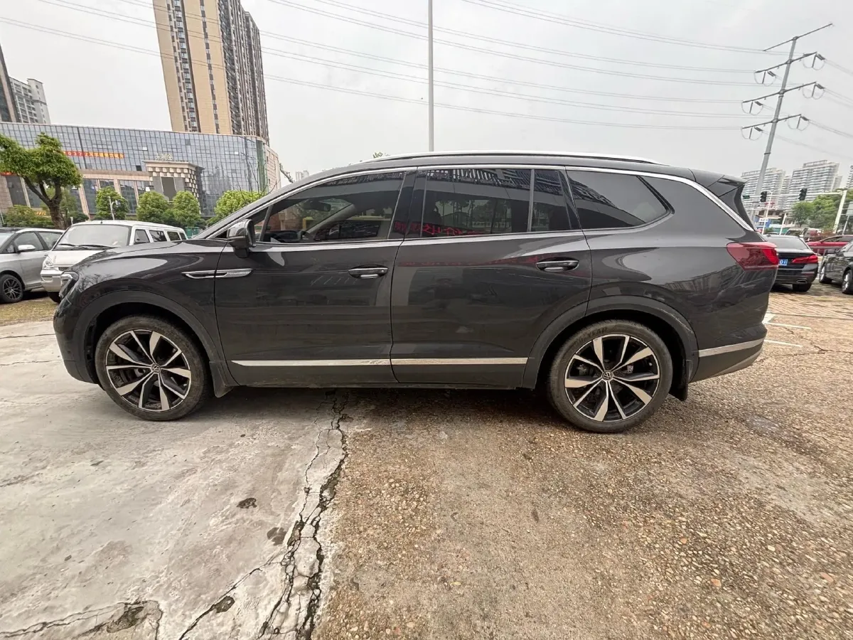 2023 Volkswagen Talagon 2.5T 299HP V6 7DCT,autocango,china used car exporter,china ev exporter,chinese used car exporter,chinese used ev exporter