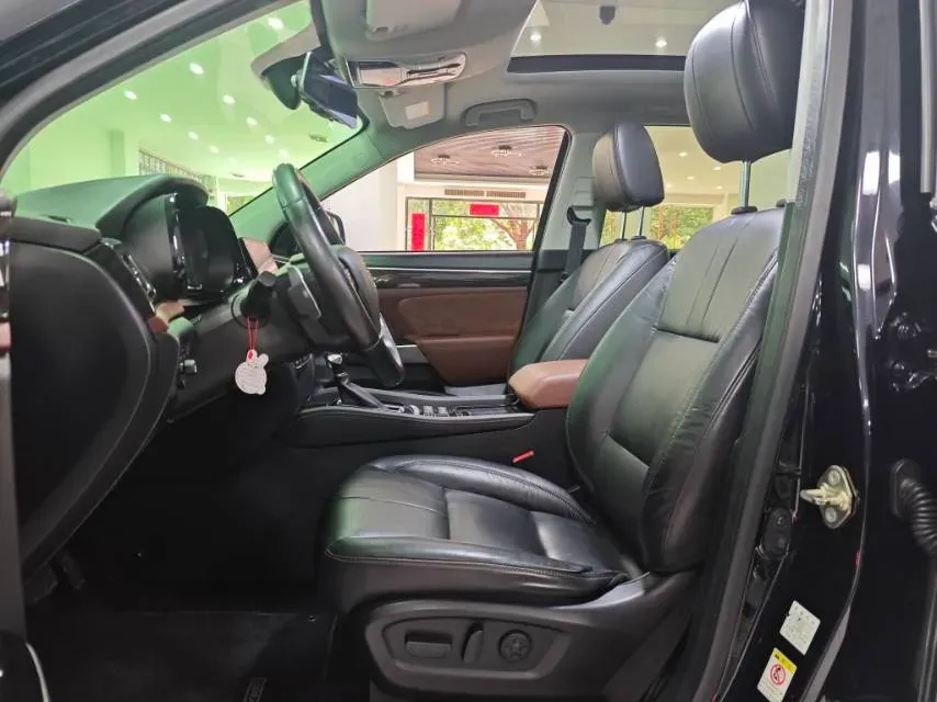 2017 GAC Trumpchi GS8 2.0T 201HP L4 6AT,autocango,china used car exporter,china ev exporter,chinese used car exporter,chinese used ev exporter