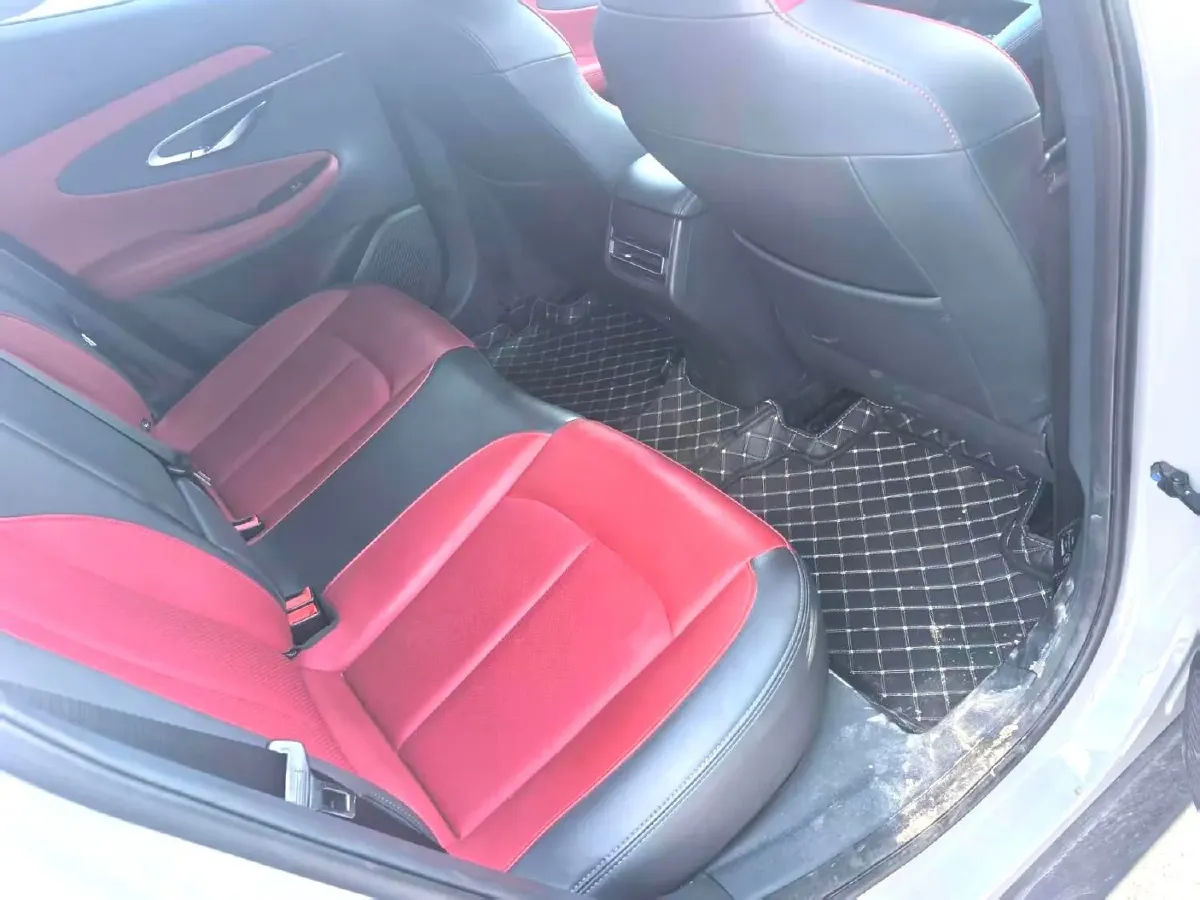 2021 ChangAn UNI-T 1.5T 180HP L4 7DCT,autocango,china used car exporter,china ev exporter,chinese used car exporter,chinese used ev exporter