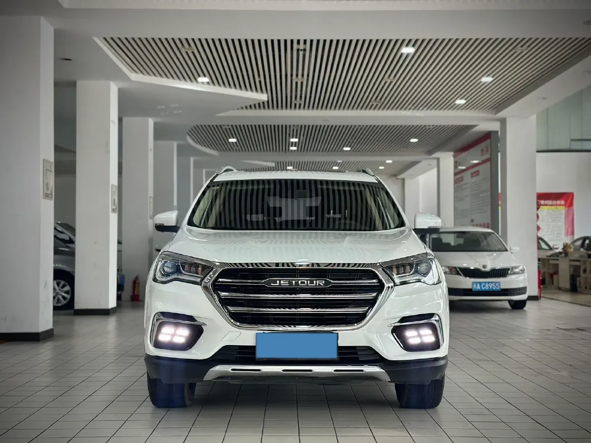 2019 Jetour X90 1.5T 156HP L4 6MT,autocango,china used car exporter,china ev exporter,chinese used car exporter,chinese used ev exporter