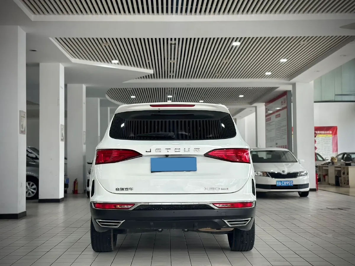 2019 Jetour X90 1.5T 156HP L4 6MT,autocango,china used car exporter,china ev exporter,chinese used car exporter,chinese used ev exporter