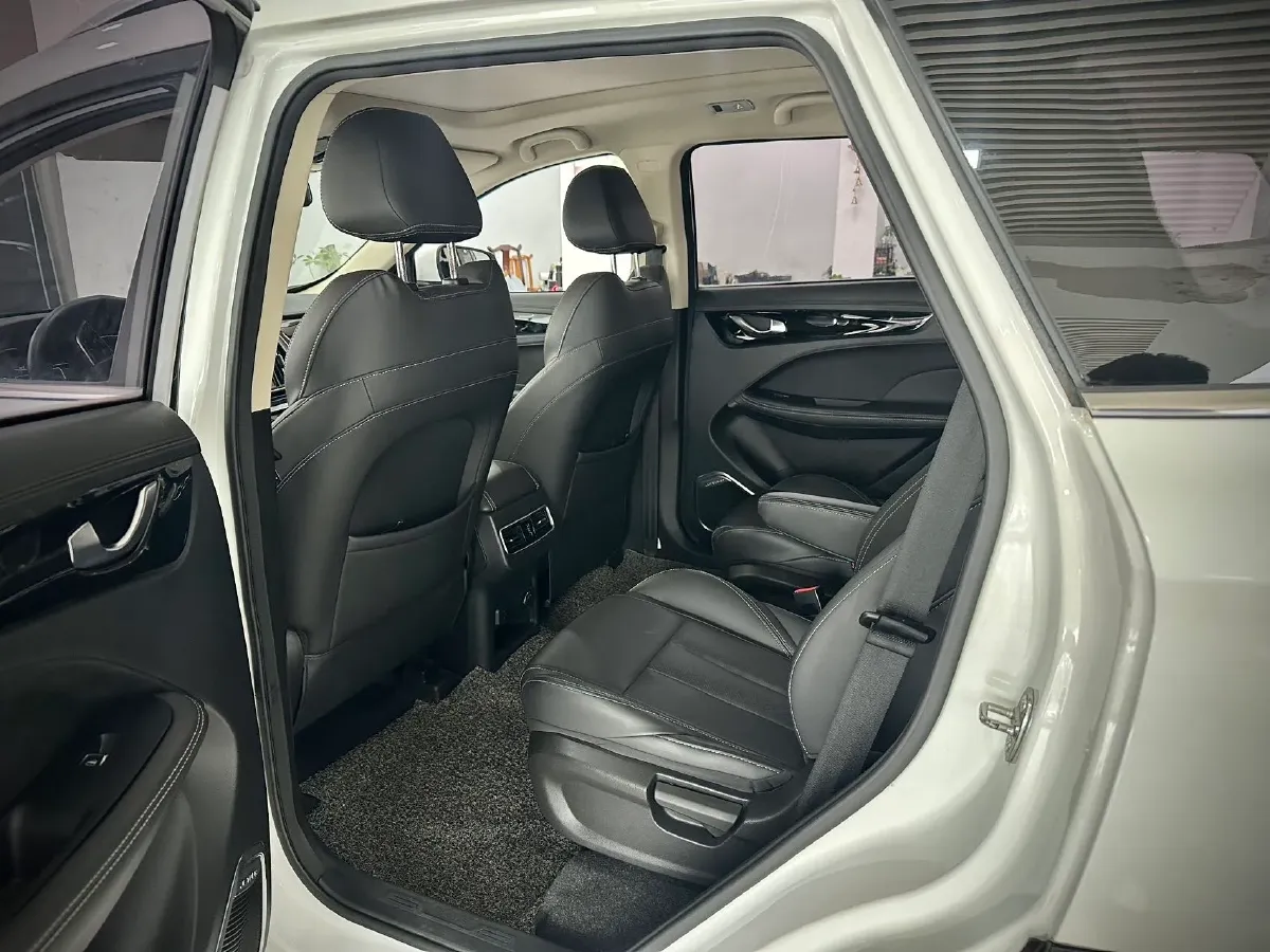 2019 Jetour X90 1.5T 156HP L4 6MT,autocango,china used car exporter,china ev exporter,chinese used car exporter,chinese used ev exporter