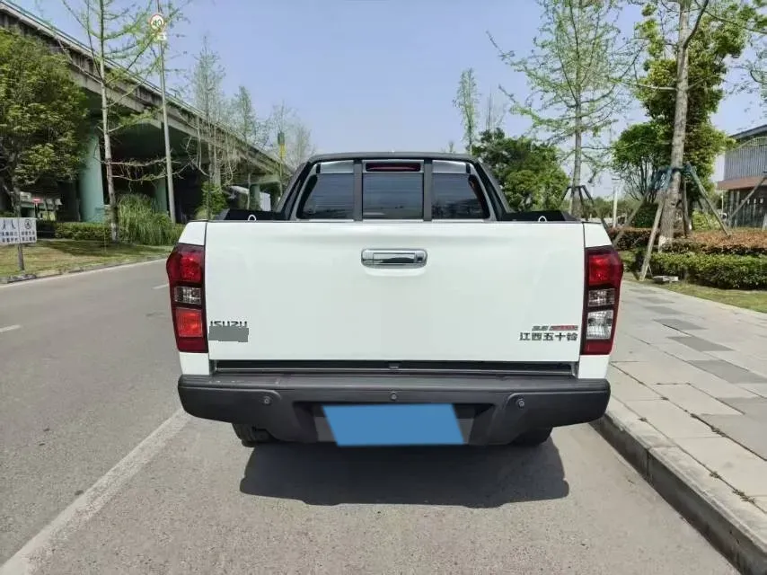 2020 Isuzu LingTuo 2.5T 150HP L4 6AT,autocango,china used car exporter,china ev exporter,chinese used car exporter,chinese used ev exporter