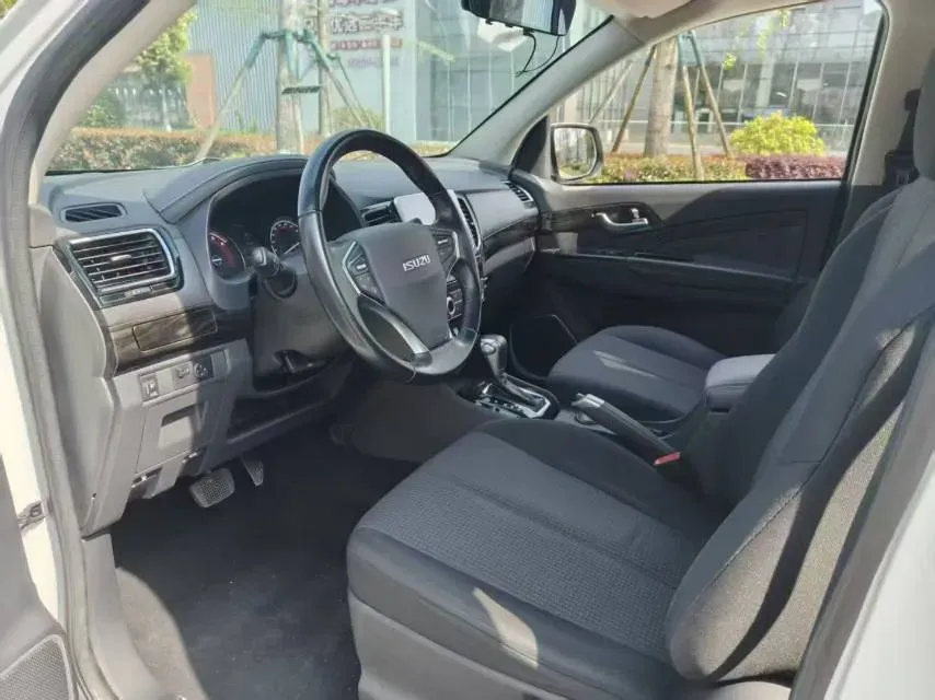 2020 Isuzu LingTuo 2.5T 150HP L4 6AT,autocango,china used car exporter,china ev exporter,chinese used car exporter,chinese used ev exporter