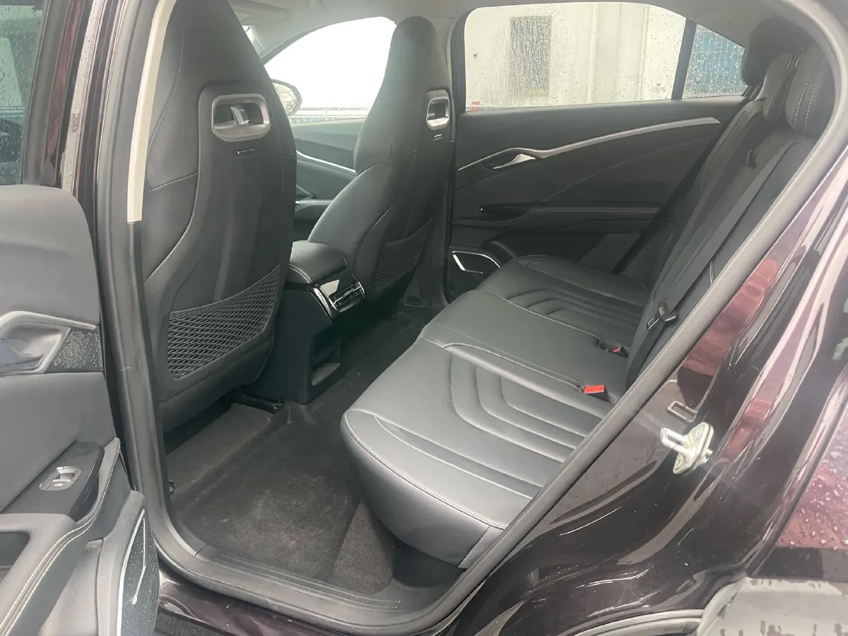 2022 Ford Focus 1.5T 177HP L4 6AT,autocango,china used car exporter,china ev exporter,chinese used car exporter,chinese used ev exporter