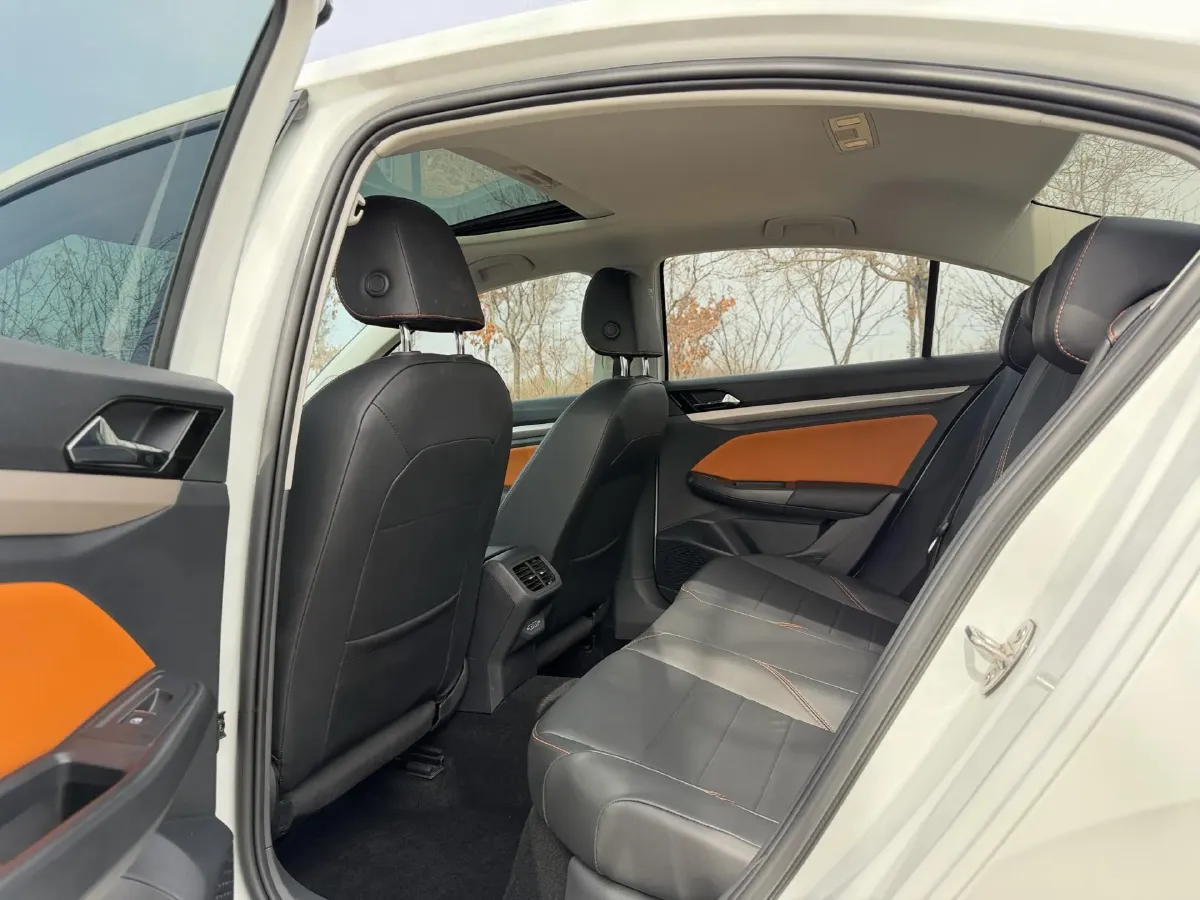 2023 Volkswagen Bora 1.2T 116HP L4 7DCT,autocango,china used car exporter,china ev exporter,chinese used car exporter,chinese used ev exporter