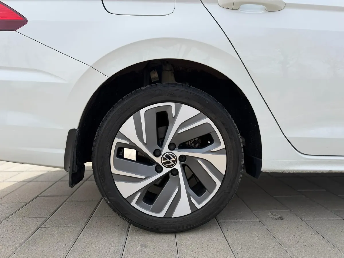 2023 Volkswagen Bora 1.2T 116HP L4 7DCT,autocango,china used car exporter,china ev exporter,chinese used car exporter,chinese used ev exporter