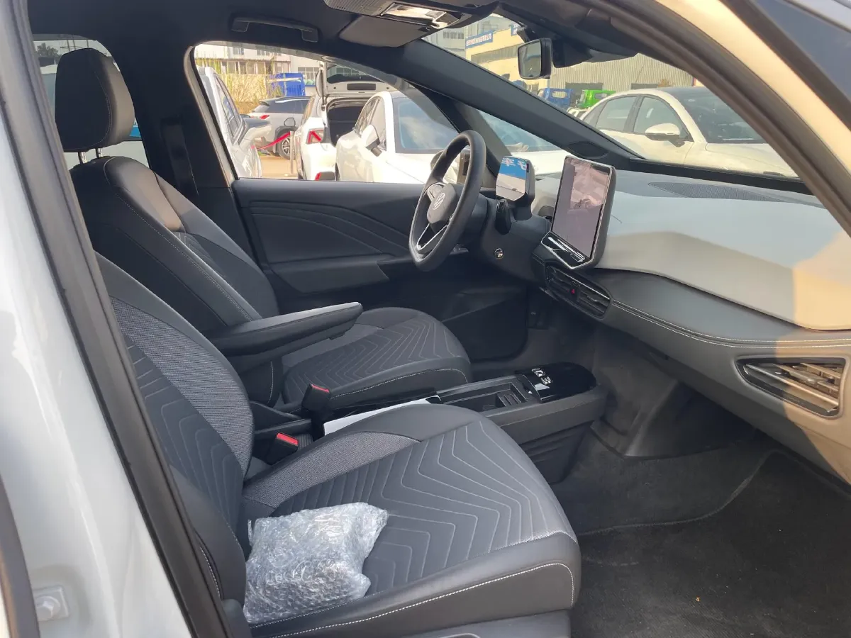 2025 Volkswagen ID.3 BEV 52.8KWH,autocango,china used car exporter,china ev exporter,chinese used car exporter,chinese used ev exporter