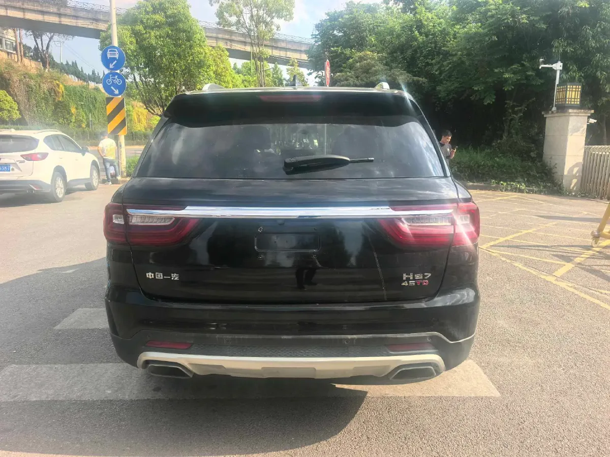 2021 HongQi HS7 2.0T 252HP L4 7DCT,autocango,china used car exporter,china ev exporter,chinese used car exporter,chinese used ev exporter