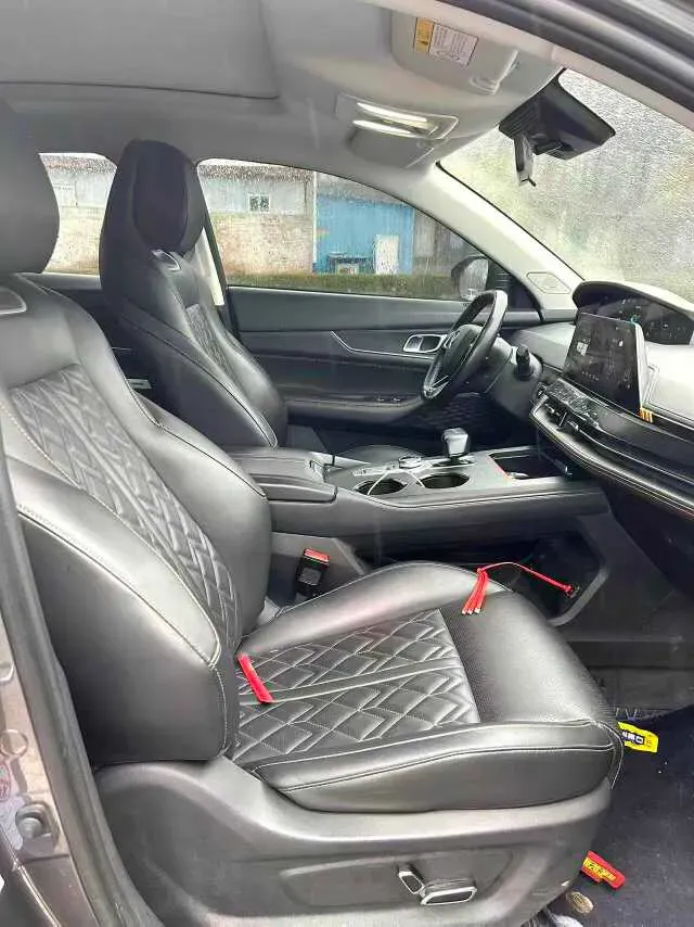 2021 ChangAn UNI-K 2.0T 233HP L4 8AT,autocango,china used car exporter,china ev exporter,chinese used car exporter,chinese used ev exporter