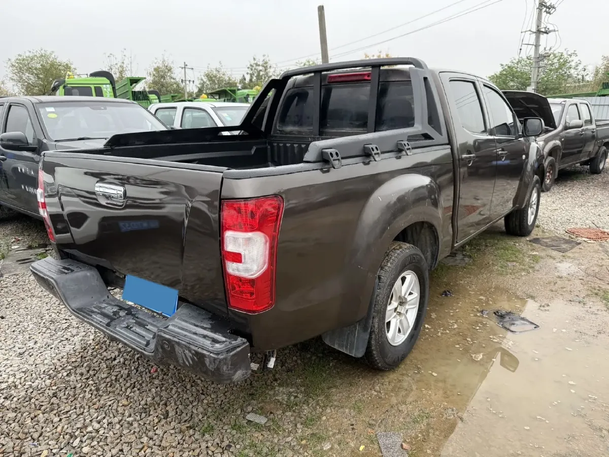 2020 JMC BaoDian 2.5T 140HP L4 5MT,autocango,china used car exporter,china ev exporter,chinese used car exporter,chinese used ev exporter