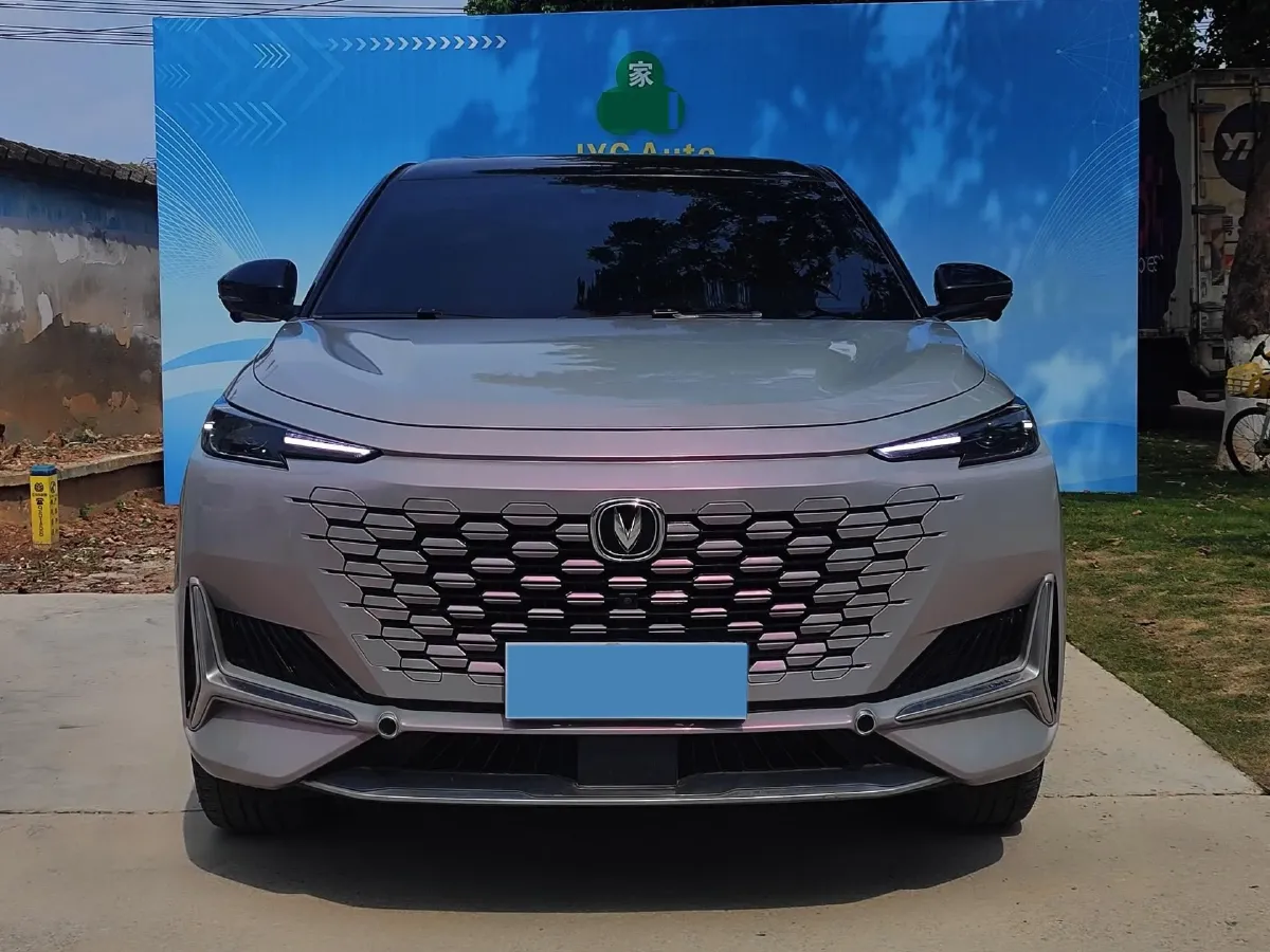 2021 ChangAn UNI-K 2.0T 233HP L4 8AT,autocango,china used car exporter,china ev exporter,chinese used car exporter,chinese used ev exporter