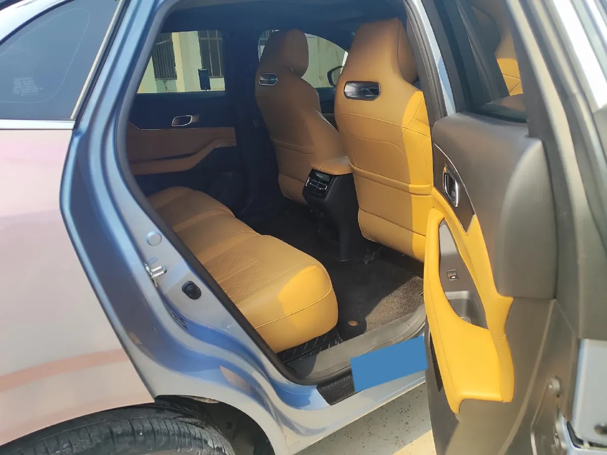 2021 ChangAn UNI-K 2.0T 233HP L4 8AT,autocango,china used car exporter,china ev exporter,chinese used car exporter,chinese used ev exporter