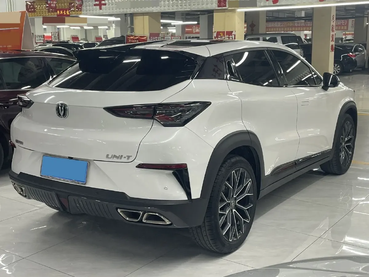 2022 ChangAn UNI-T 1.5T 188HP L4 7DCT,autocango,china used car exporter,china ev exporter,chinese used car exporter,chinese used ev exporter