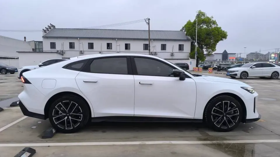 2023 ChangAn QiYuan A07 1.5L 95HP L4 REEV 28.4KWH,autocango,china used car exporter,china ev exporter,chinese used car exporter,chinese used ev exporter