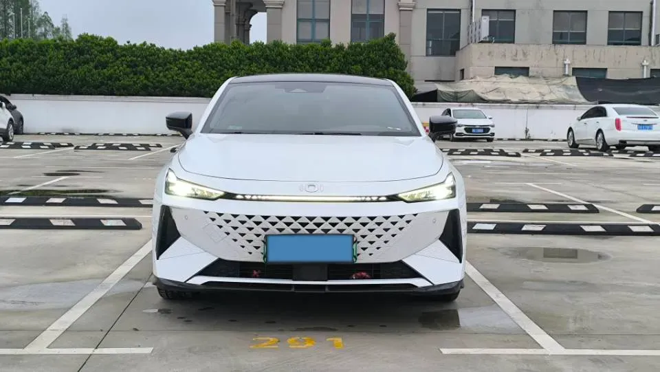 2023 ChangAn QiYuan A07 1.5L 95HP L4 REEV 28.4KWH,autocango,china used car exporter,china ev exporter,chinese used car exporter,chinese used ev exporter