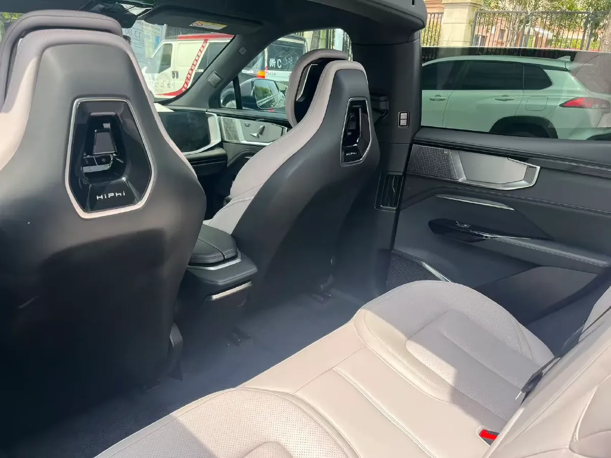 2023 HiPhi Y BEV 76.6KWH,autocango,china used car exporter,china ev exporter,chinese used car exporter,chinese used ev exporter