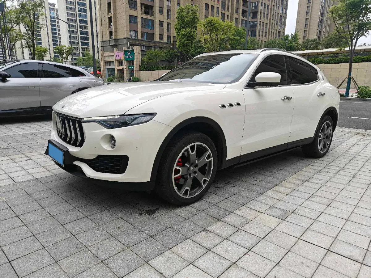 2019 Maserati Levante 3.0T 350HP V6 8AT,autocango,china used car exporter,china ev exporter,chinese used car exporter,chinese used ev exporter