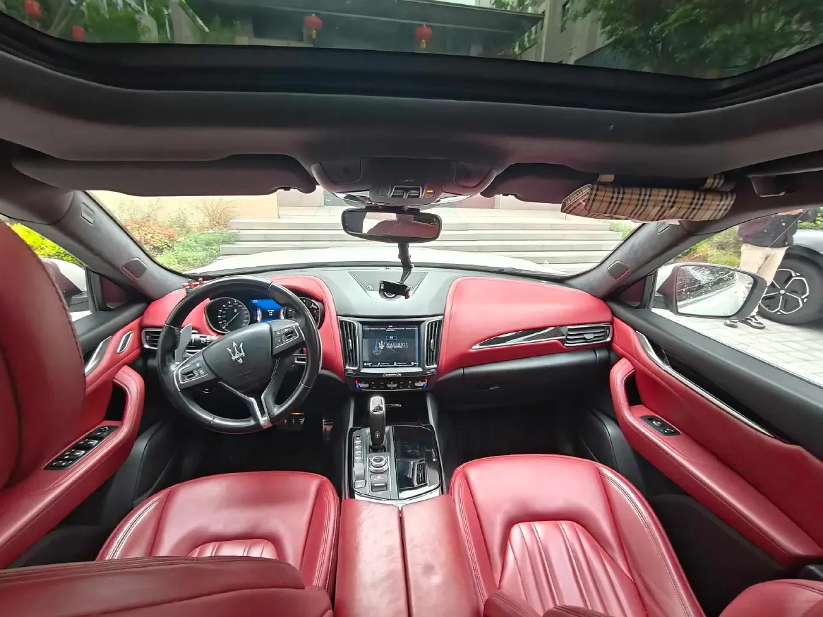 2019 Maserati Levante 3.0T 350HP V6 8AT,autocango,china used car exporter,china ev exporter,chinese used car exporter,chinese used ev exporter