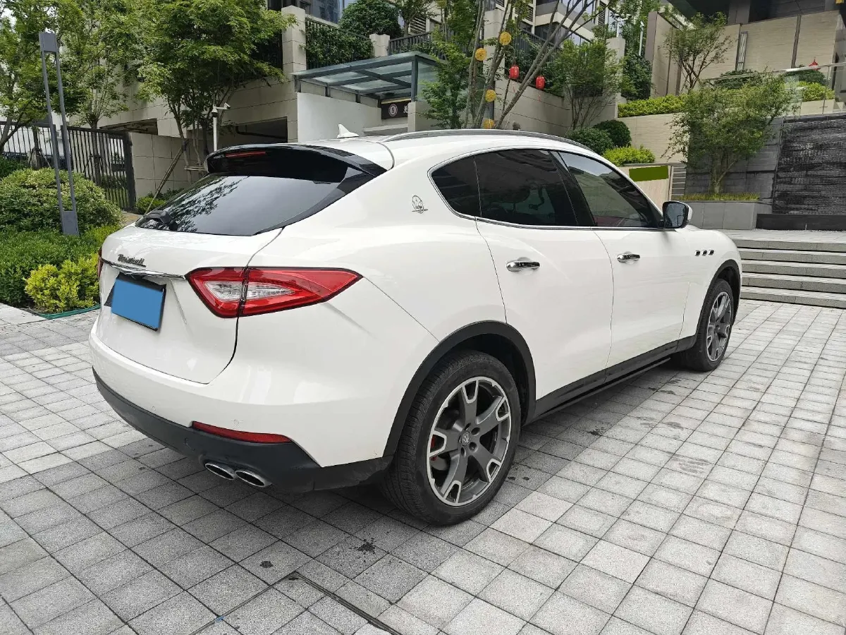 2019 Maserati Levante 3.0T 350HP V6 8AT,autocango,china used car exporter,china ev exporter,chinese used car exporter,chinese used ev exporter