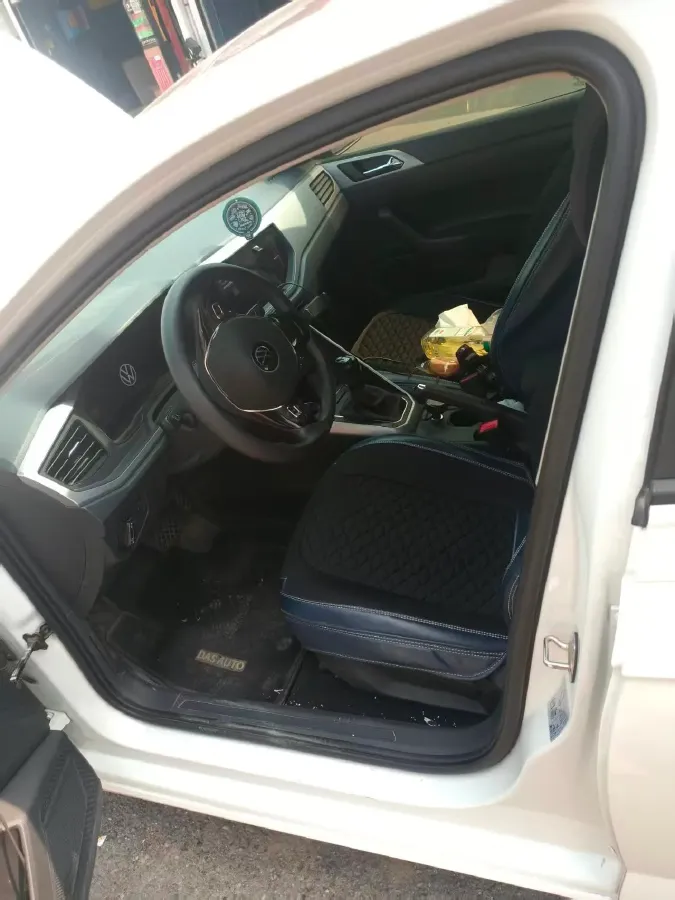 2023 Volkswagen Polo 1.5L 113HP L4 6AT,autocango,china used car exporter,china ev exporter,chinese used car exporter,chinese used ev exporter