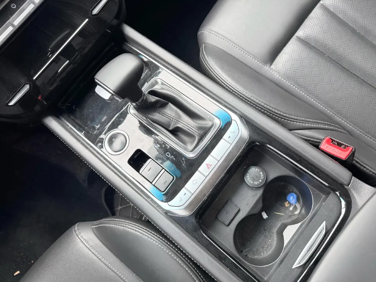 2019 Jetour X90 1.6T 197HP L4 7DCT,autocango,china used car exporter,china ev exporter,chinese used car exporter,chinese used ev exporter