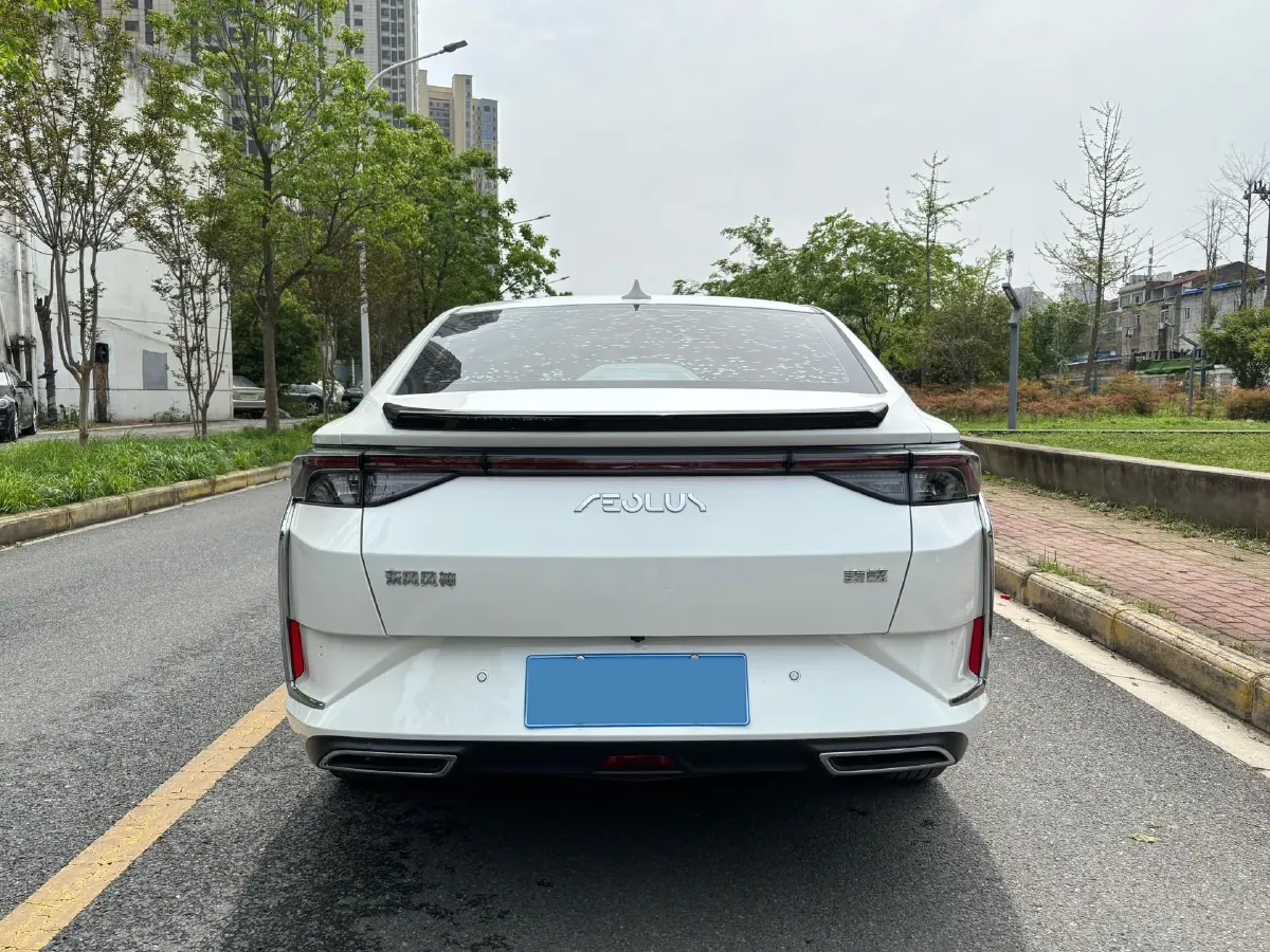 2021 DongFeng Aeolus YiXuan 1.5T 150HP L4 6DCT,autocango,china used car exporter,china ev exporter,chinese used car exporter,chinese used ev exporter