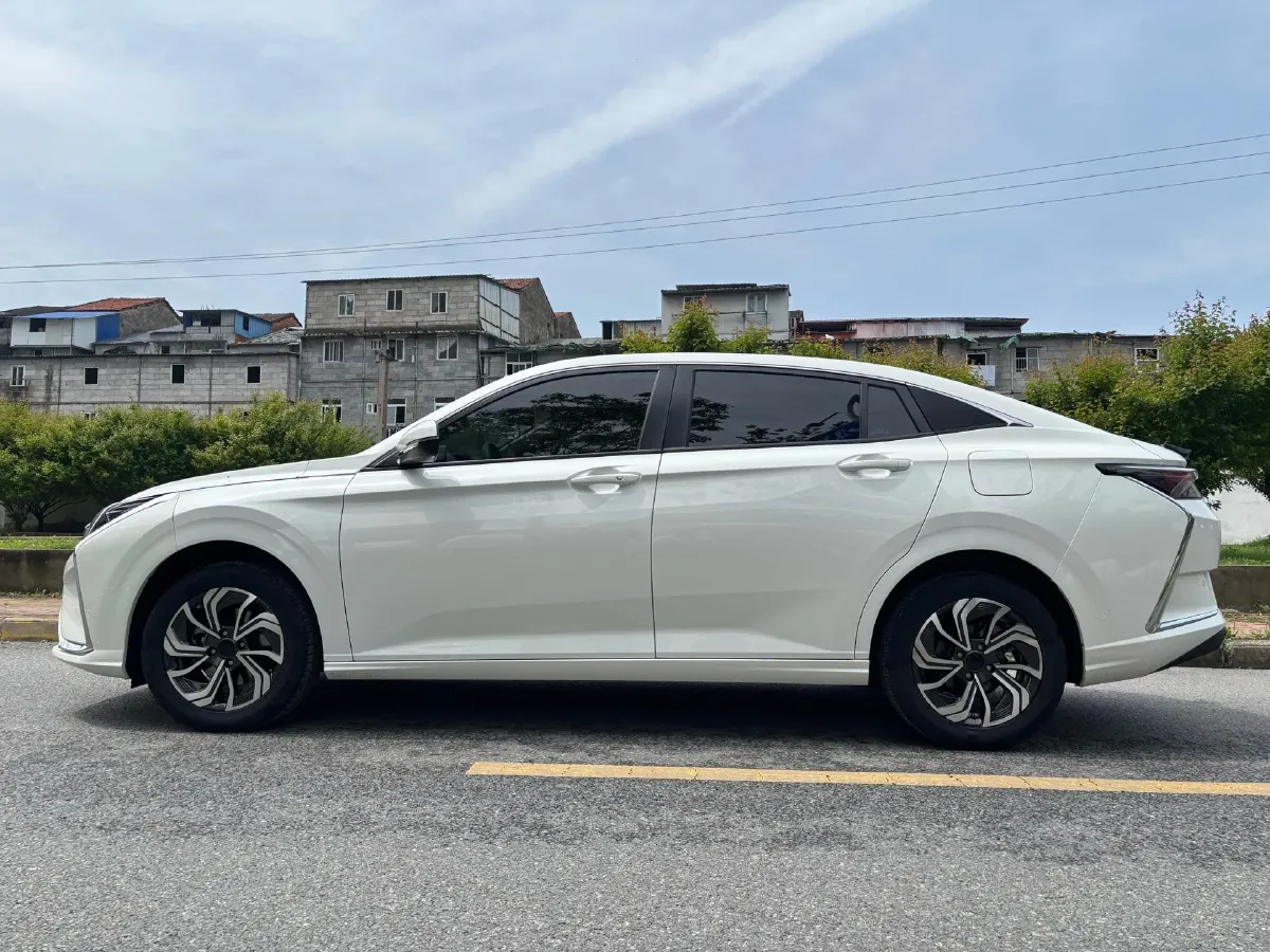 2021 DongFeng Aeolus YiXuan 1.5T 150HP L4 6DCT,autocango,china used car exporter,china ev exporter,chinese used car exporter,chinese used ev exporter