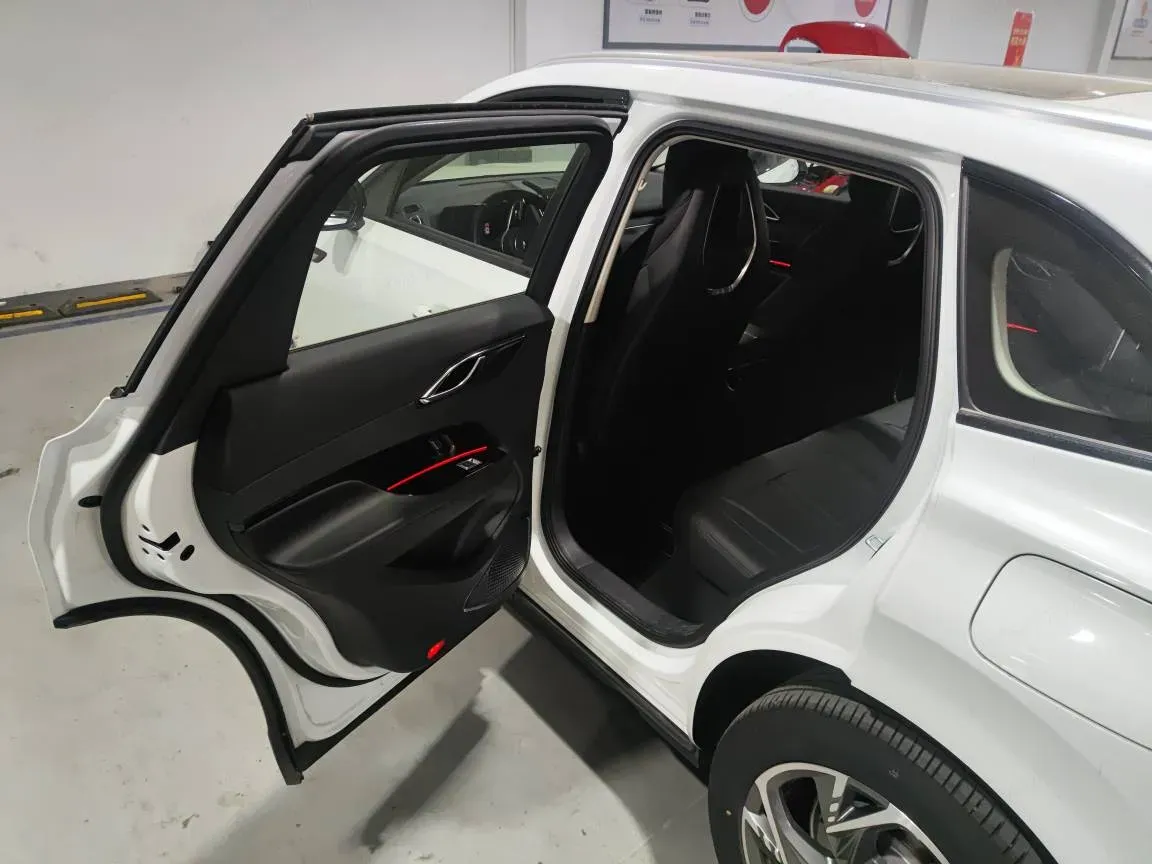 2023 HongQi HS3 1.5T 169HP L4 7DCT,autocango,china used car exporter,china ev exporter,chinese used car exporter,chinese used ev exporter