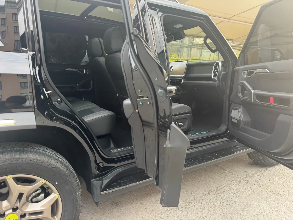 2023 Jetour Traveller 2.0T 254HP L4 8AT,autocango,china used car exporter,china ev exporter,chinese used car exporter,chinese used ev exporter