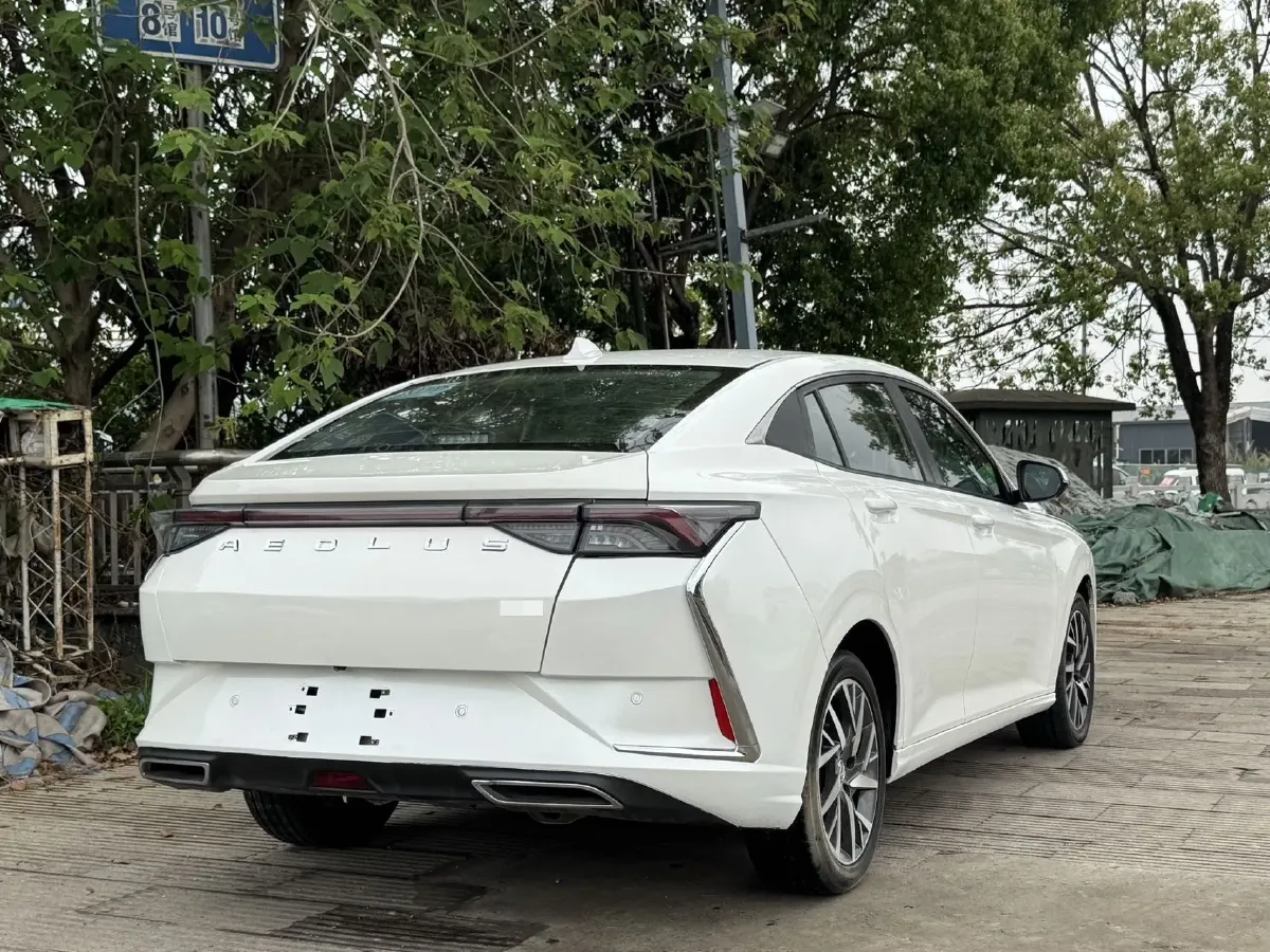 2020 DongFeng Aeolus YiXuan 1.5T 150HP L4 6DCT,autocango,china used car exporter,china ev exporter,chinese used car exporter,chinese used ev exporter