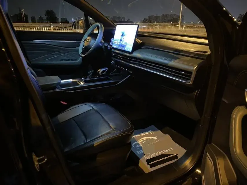 2025 Geely Okavango L 2.0T 218HP L4 7DCT,autocango,china used car exporter,china ev exporter,chinese used car exporter,chinese used ev exporter