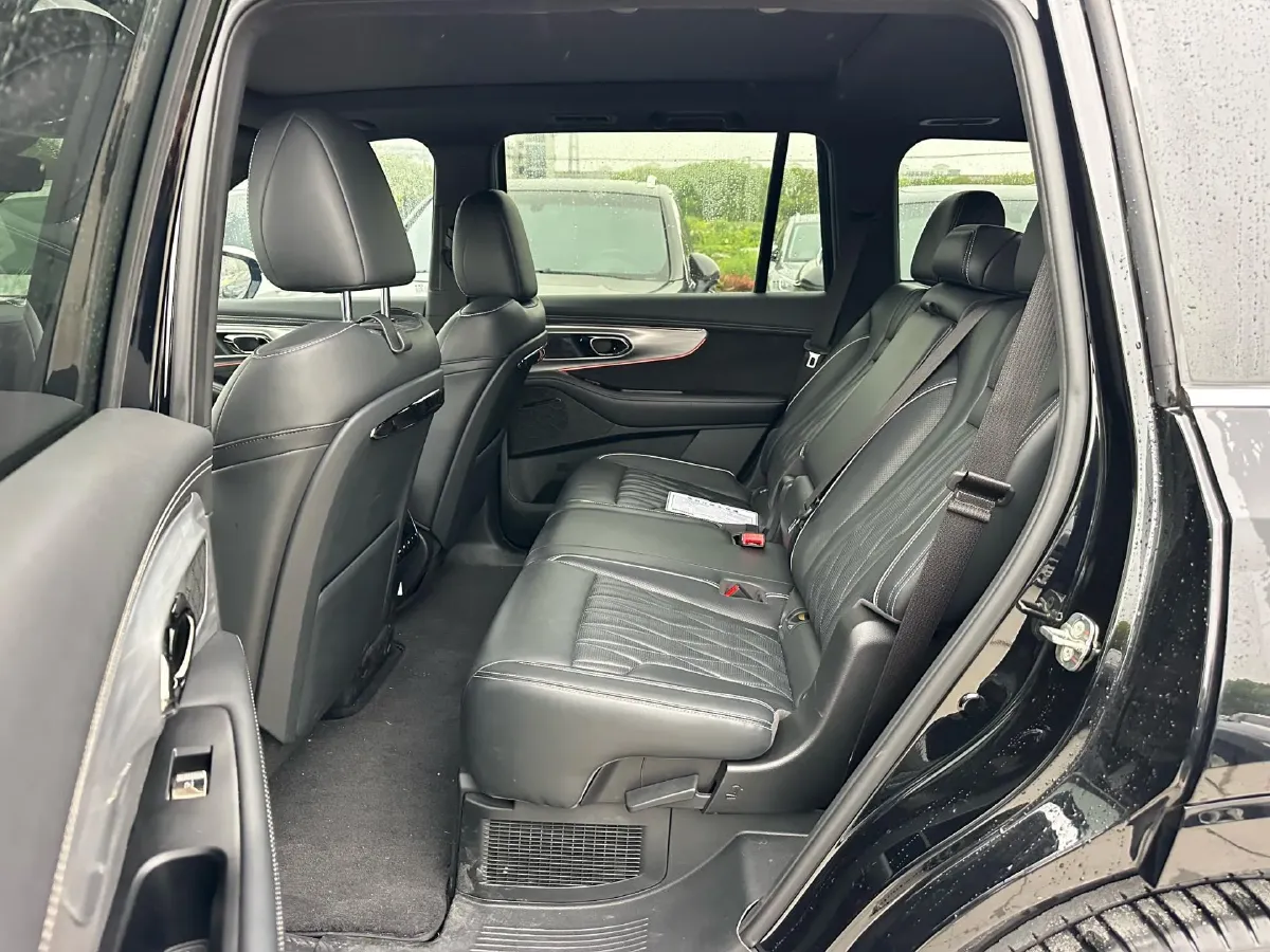 2022 GAC Trumpchi GS8 2.0T 190HP L4 E-CVT Hybrid,autocango,china used car exporter,china ev exporter,chinese used car exporter,chinese used ev exporter