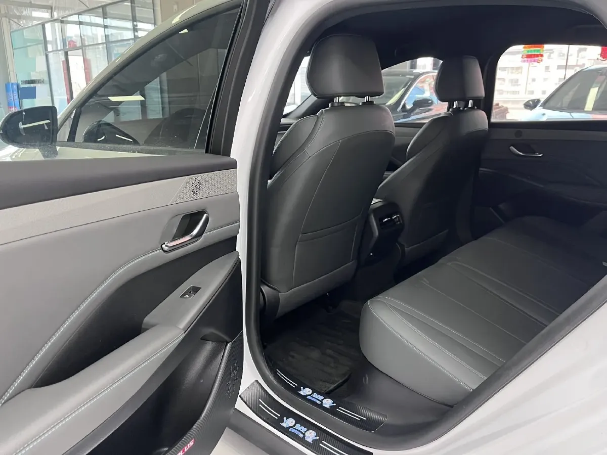 2025 BYD Qin Plus 1.5L 101HP L4 E-CVT PHEV 7.68KWH,autocango,china used car exporter,china ev exporter,chinese used car exporter,chinese used ev exporter